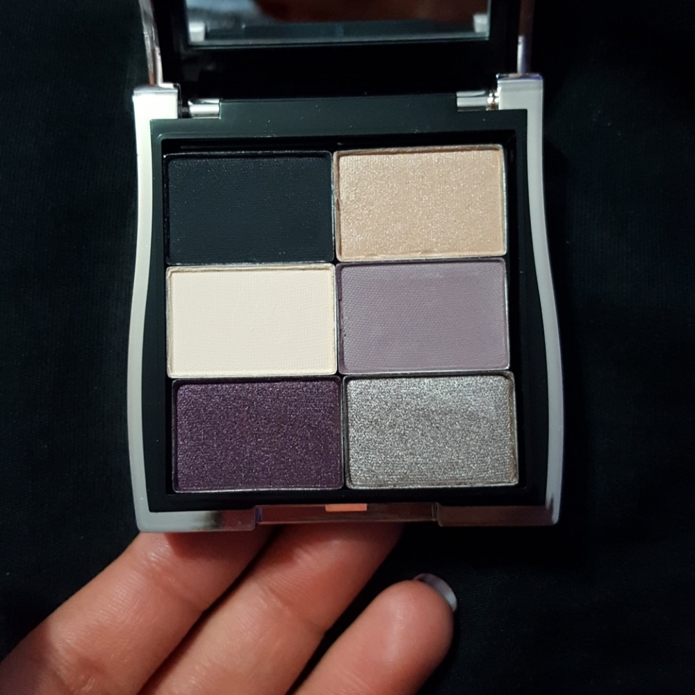 Mary kay mini compact